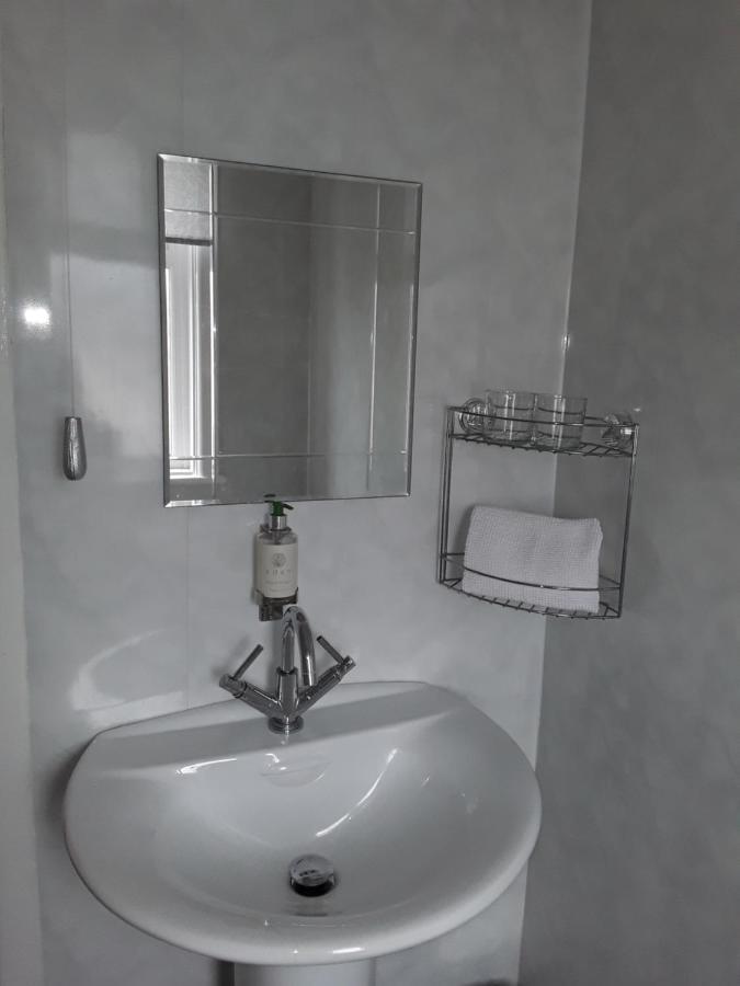 140 Bond Hotel Блекпул Екстериор снимка