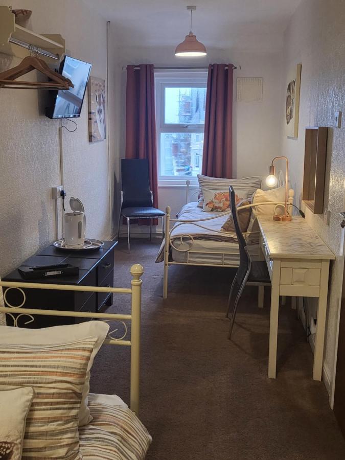 140 Bond Hotel Блекпул Екстериор снимка