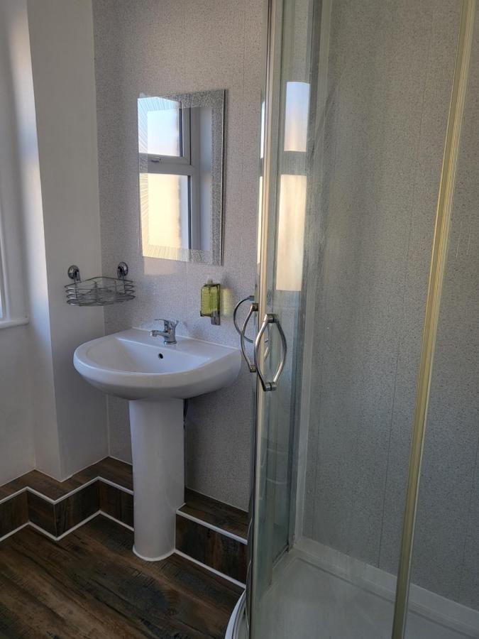140 Bond Hotel Блекпул Екстериор снимка